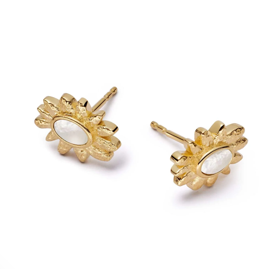 DAISY LONDON MOP SUNSHINE DAISY STUD EARRINGS